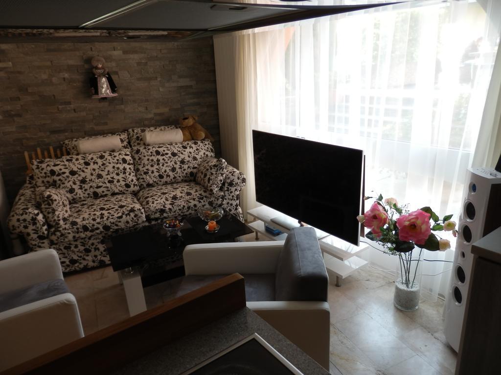 Luxerioeses Apartment 52 Viralago Mit Privatstrand Gambarogno Екстериор снимка